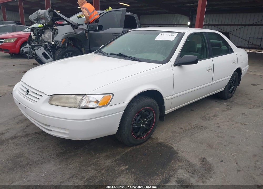 1998 TOYOTA CAMRY VIN: 4T1BG22K3WU216162