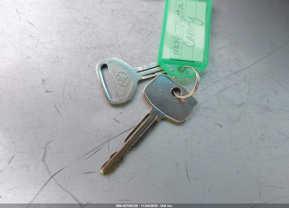 1998 TOYOTA CAMRY VIN: 4T1BG22K3WU216162