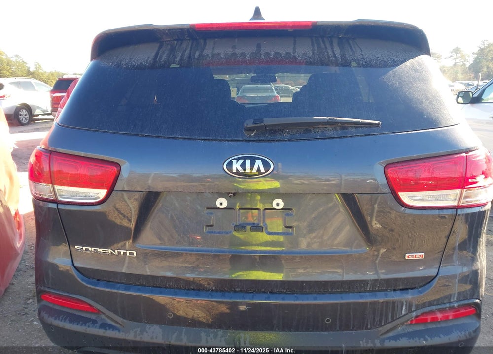 2017 KIA SORENTO 2.4L LX VIN: 5XYPG4A38HG212175