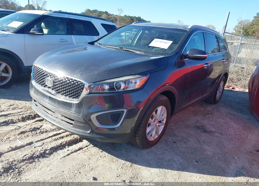 2017 KIA SORENTO 2.4L LX VIN: 5XYPG4A38HG212175