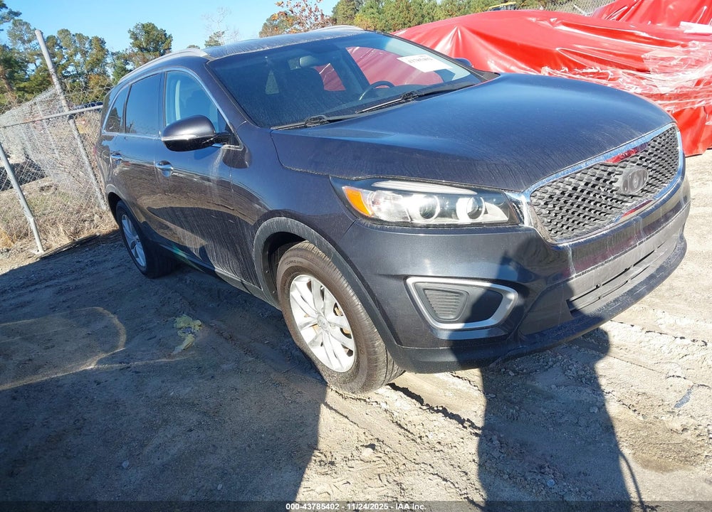 2017 KIA SORENTO 2.4L LX VIN: 5XYPG4A38HG212175