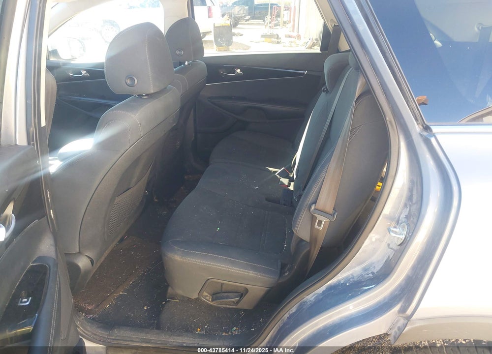 2020 KIA SORENTO 3.3L LX VIN: 5XYPG4A50LG671257