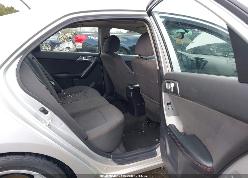 2011 KIA FORTE SX VIN: KNAFW4A39B5395694