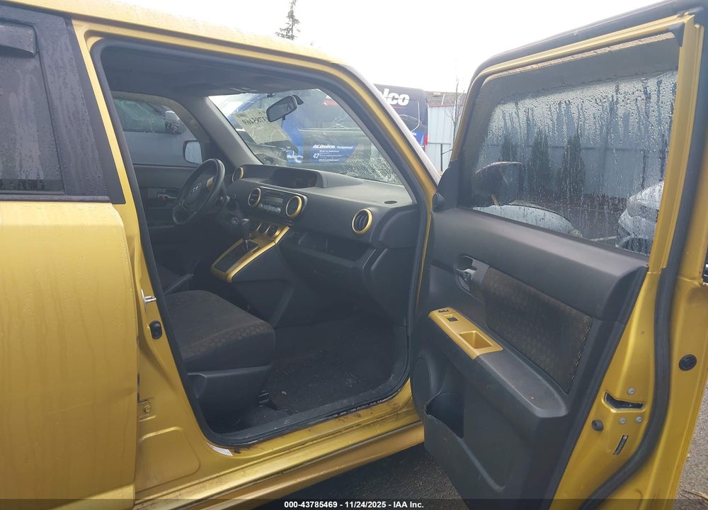 2008 SCION XB VIN: JTLKE50E481054558