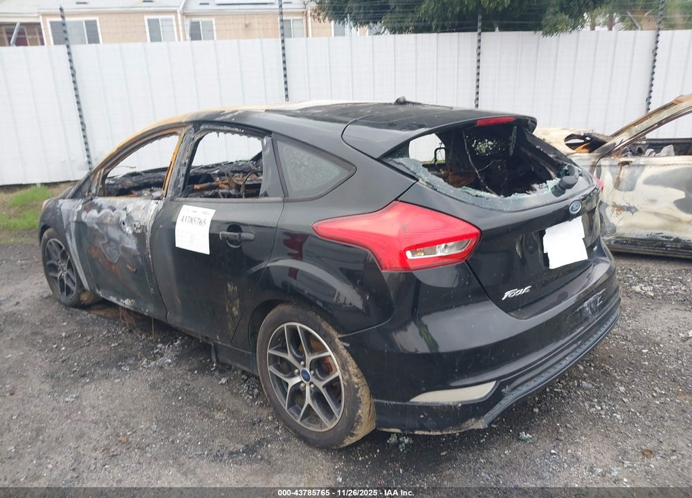 2016 FORD FOCUS SE VIN: 1FADP3K25GL384241