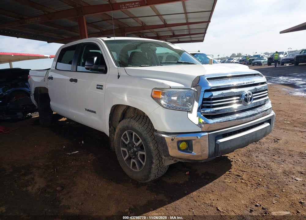 2017 TOYOTA TUNDRA SR5 5.7L V8 VIN: 5TFDW5F12HX588709