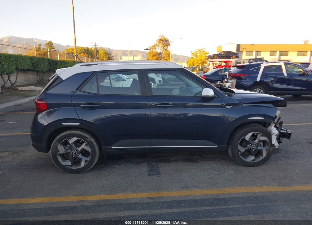 2024 HYUNDAI VENUE LIMITED VIN: KMHRC8A39RU302796
