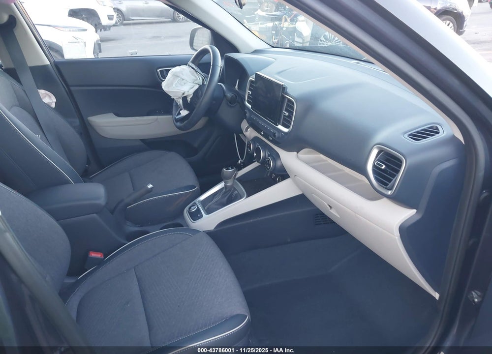 2024 HYUNDAI VENUE LIMITED VIN: KMHRC8A39RU302796