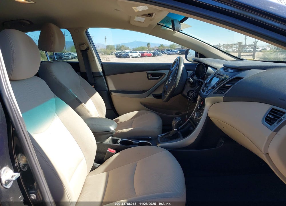 2014 HYUNDAI ELANTRA SE VIN: 5NPDH4AE0EH466162