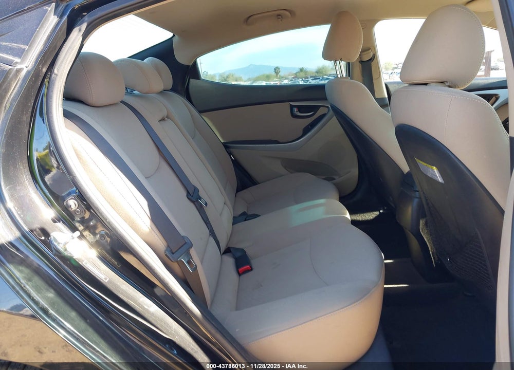 2014 HYUNDAI ELANTRA SE VIN: 5NPDH4AE0EH466162