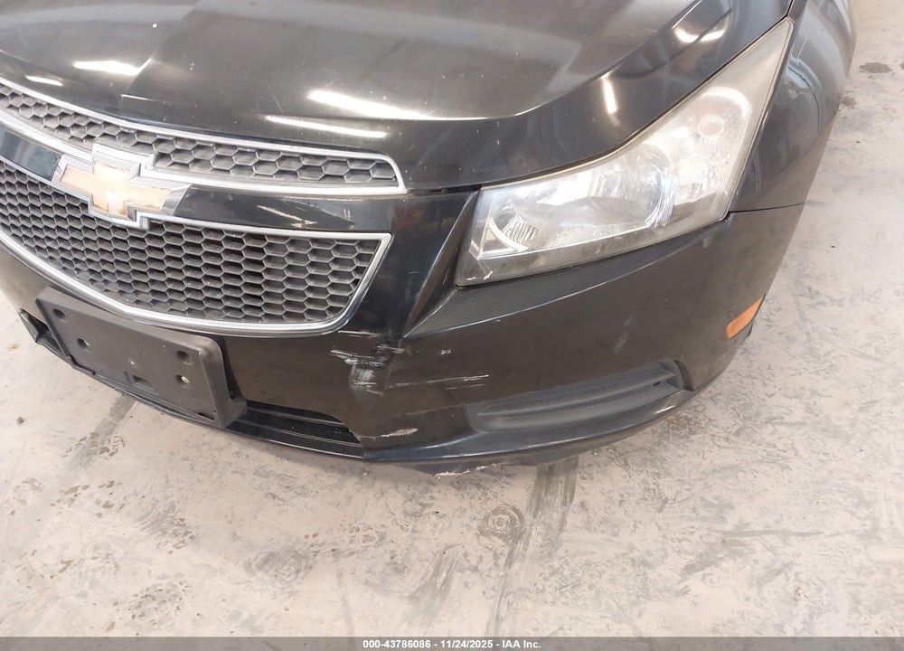 2011 CHEVROLET CRUZE LS VIN: 1G1PC5SHXB7155938