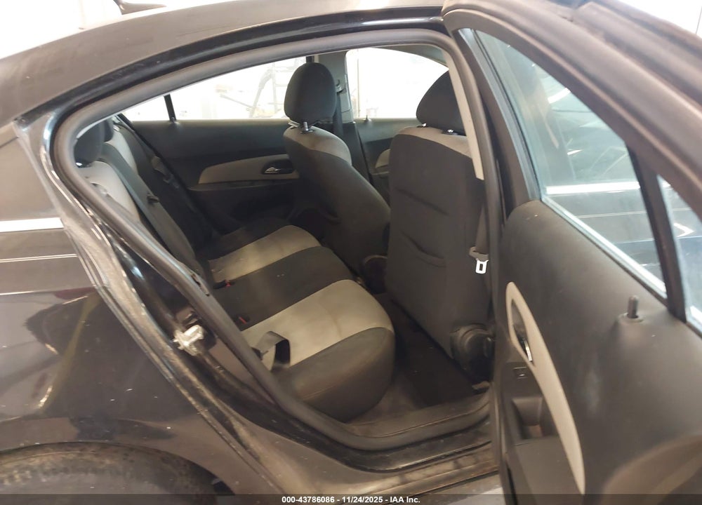 2011 CHEVROLET CRUZE LS VIN: 1G1PC5SHXB7155938