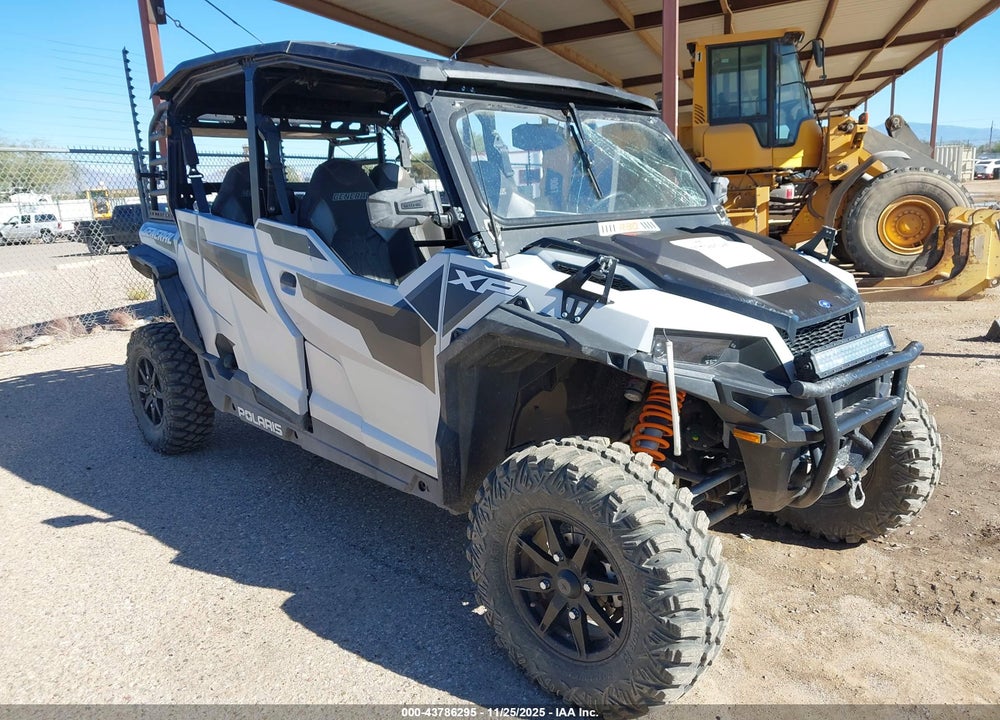2022 POLARIS GENERAL XP 4 1000 DELUXE VIN: 3NSGMD99XNH408559
