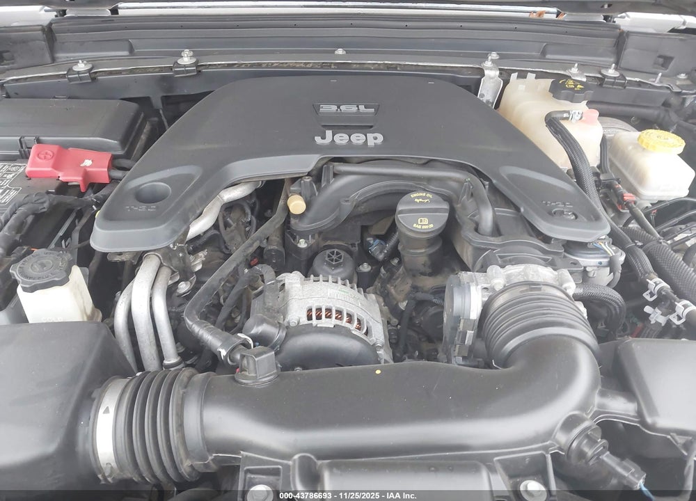 2019 JEEP WRANGLER UNLIMITED SPORT S 4X4 VIN: 1C4HJXDG0KW539721