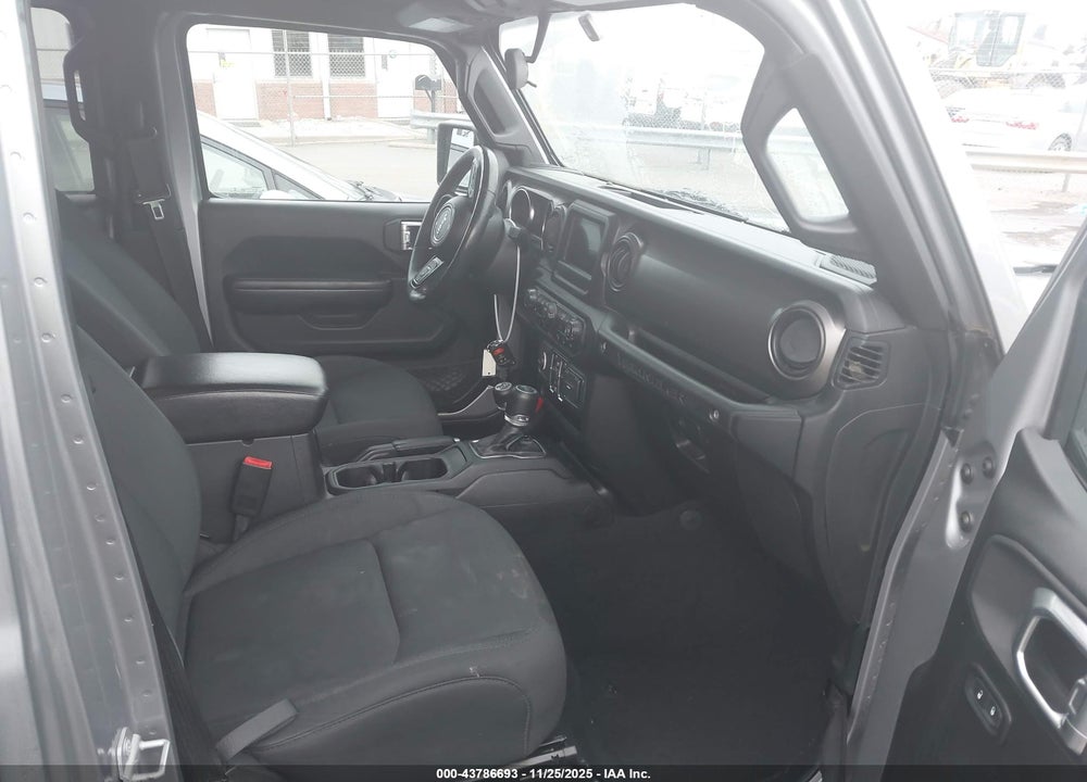 2019 JEEP WRANGLER UNLIMITED SPORT S 4X4 VIN: 1C4HJXDG0KW539721