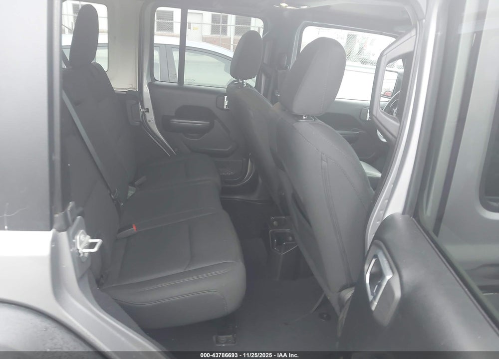 2019 JEEP WRANGLER UNLIMITED SPORT S 4X4 VIN: 1C4HJXDG0KW539721
