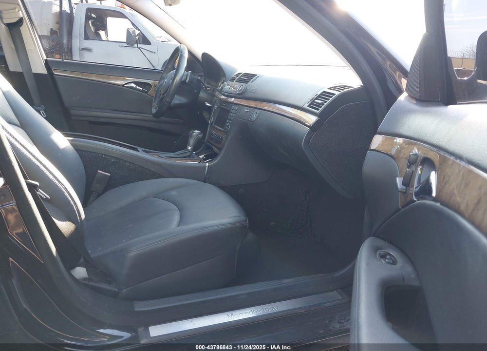 2009 MERCEDES-BENZ E 350 VIN: WDBUF56X89B425872