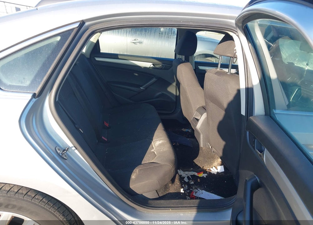 2017 VOLKSWAGEN PASSAT 1.8T S VIN: 1VWAT7A38HC079423