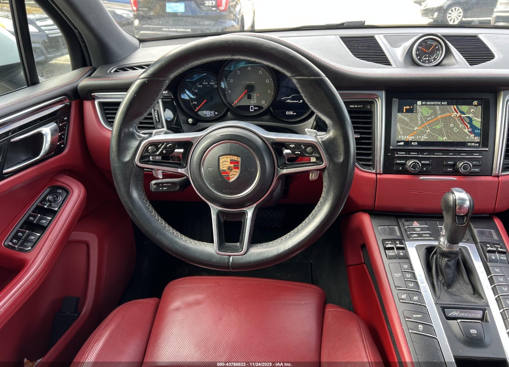2016 PORSCHE MACAN S VIN: WP1AB2A53GLB42337
