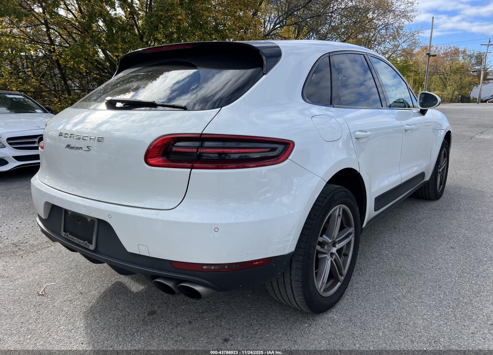 2016 PORSCHE MACAN S VIN: WP1AB2A53GLB42337