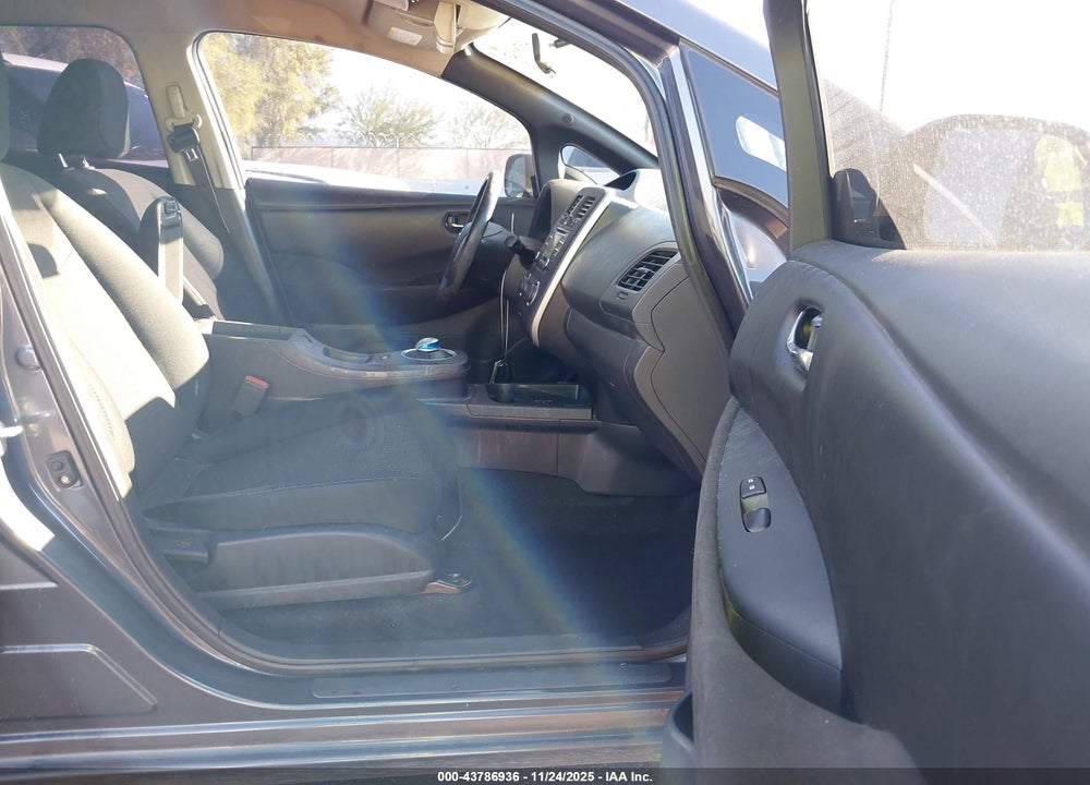 2013 NISSAN LEAF S VIN: 1N4AZ0CPXDC418644