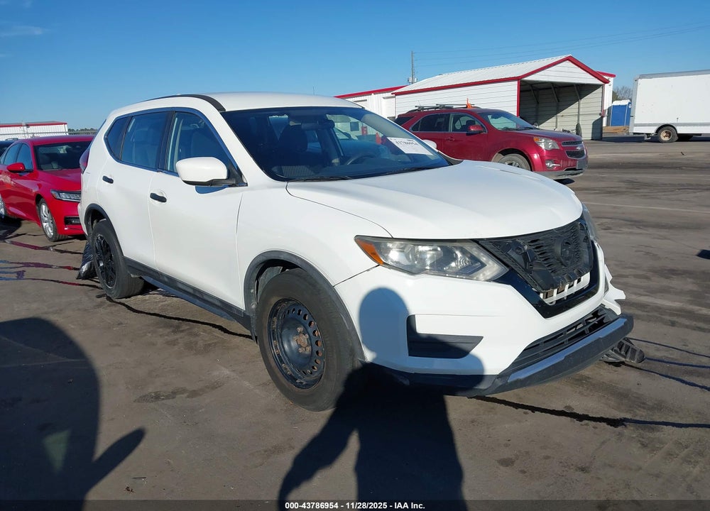 2017 NISSAN ROGUE S VIN: 5N1AT2MM8HC783725