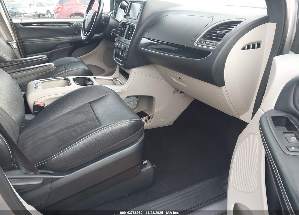 2020 DODGE GRAND CARAVAN SXT VIN: 2C4RDGCG0LR173976