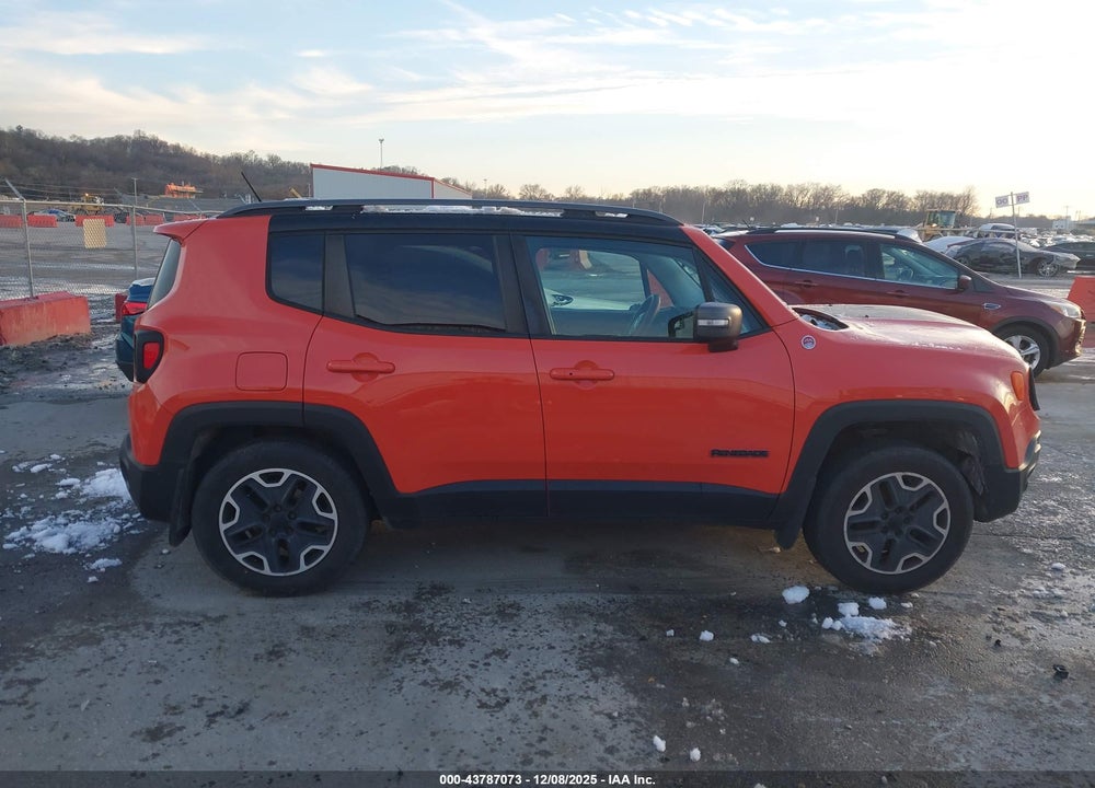 2015 JEEP RENEGADE TRAILHAWK VIN: ZACCJBCT3FPB93579