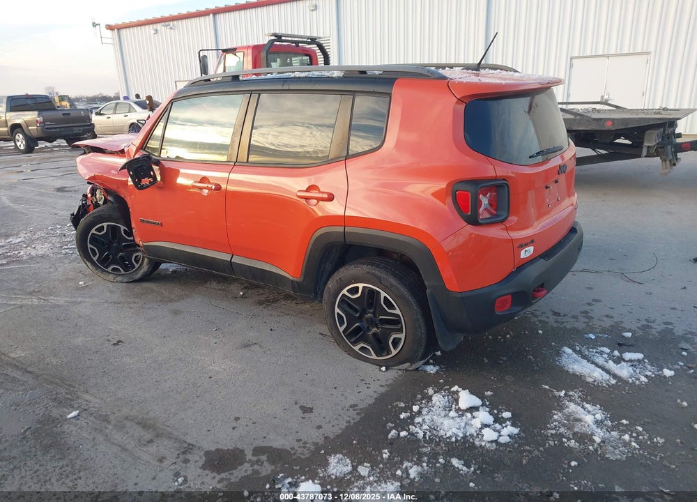 2015 JEEP RENEGADE TRAILHAWK VIN: ZACCJBCT3FPB93579