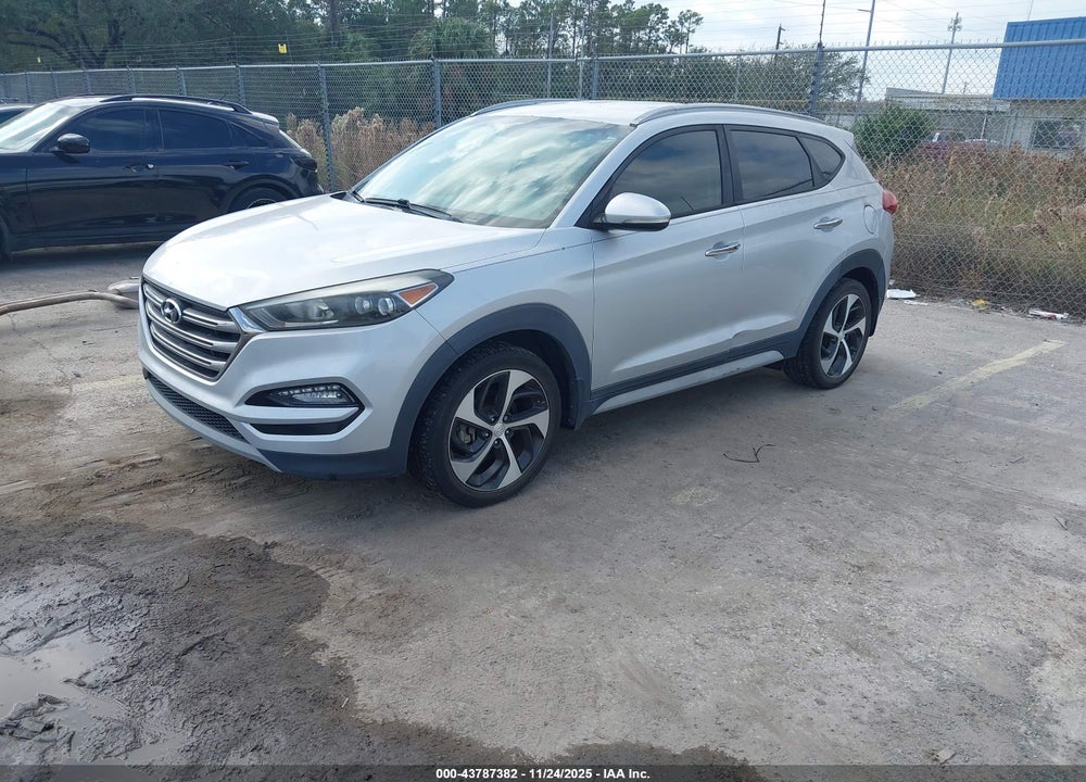 2017 HYUNDAI TUCSON LIMITED VIN: KM8J33A21HU420427