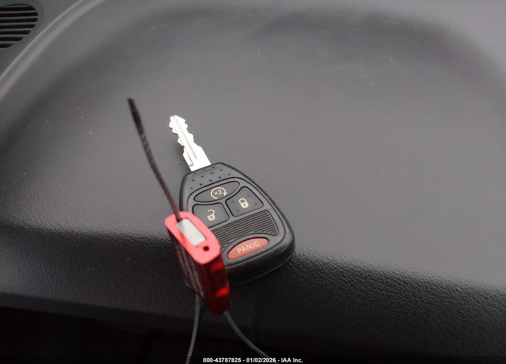 2015 JEEP COMPASS LATITUDE VIN: 1C4NJDEB9FD207895