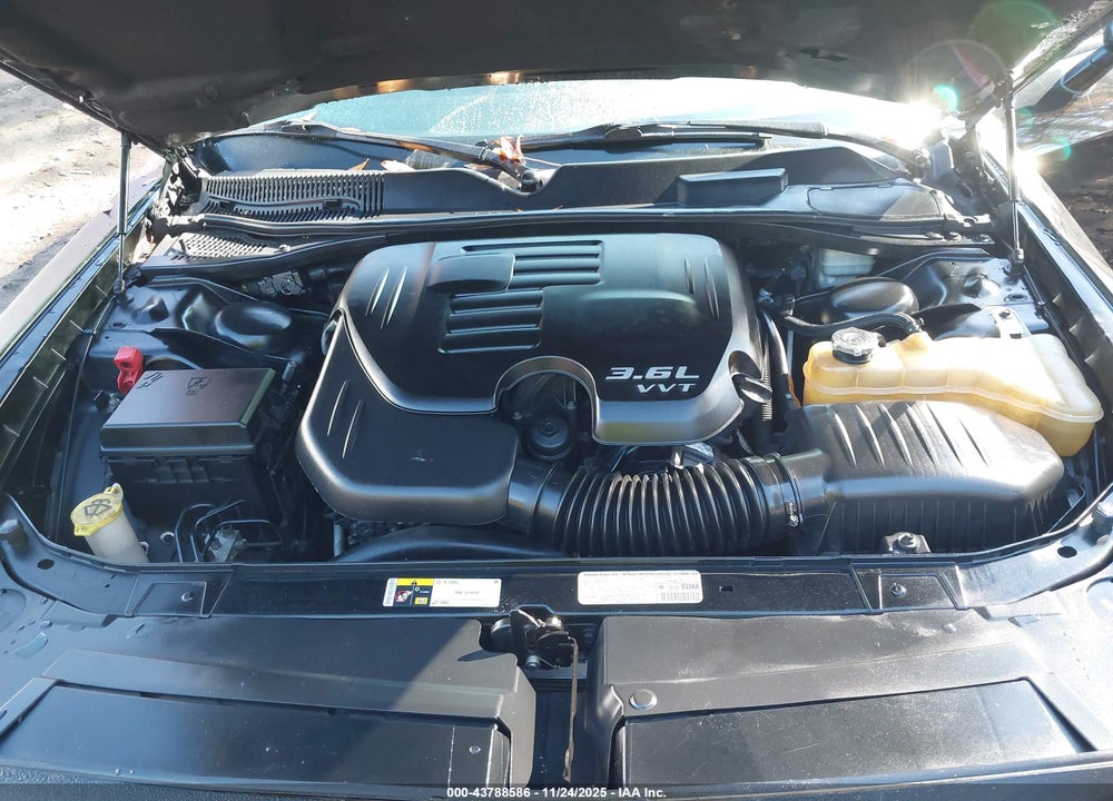 2013 DODGE CHALLENGER SXT PLUS VIN: 2C3CDYAG6DH574104