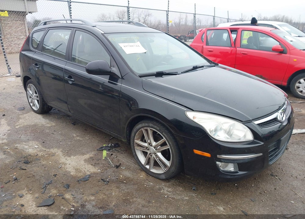 2011 HYUNDAI ELANTRA TOURING SE VIN: KMHDC8AE7BU098839
