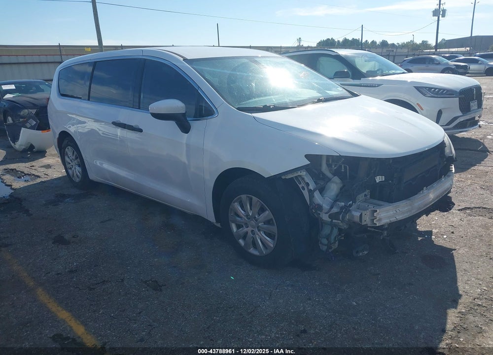 2018 CHRYSLER PACIFICA L VIN: 2C4RC1AG5JR227840