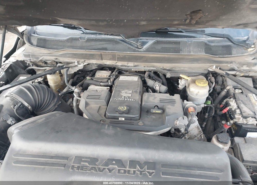 2022 RAM 3500 CHASSIS TRADESMAN/SLT/LAIE/LIMITED VIN: 3C7WRTCL8NG219690