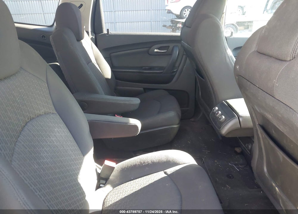 2010 CHEVROLET TRAVERSE LT VIN: 1GNLRFED8AJ224217