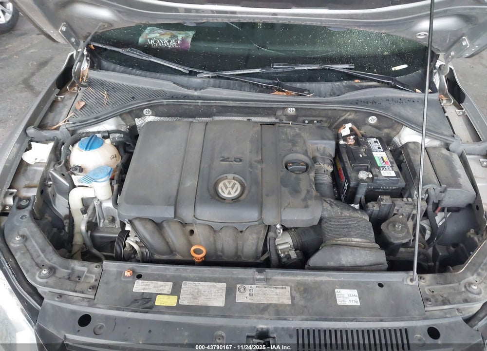 2013 VOLKSWAGEN PASSAT 2.5L SE VIN: 1VWBP7A34DC021313