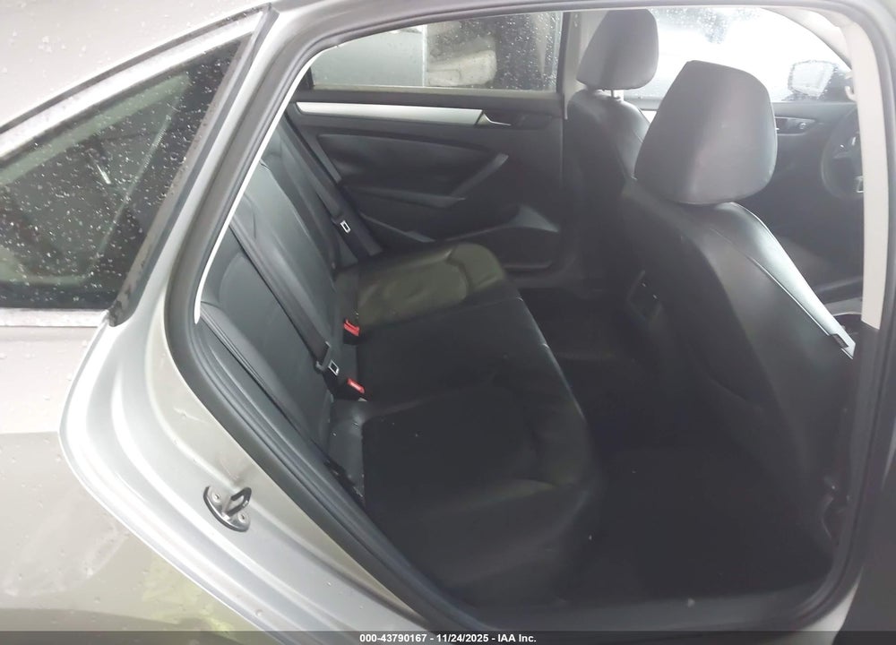 2013 VOLKSWAGEN PASSAT 2.5L SE VIN: 1VWBP7A34DC021313