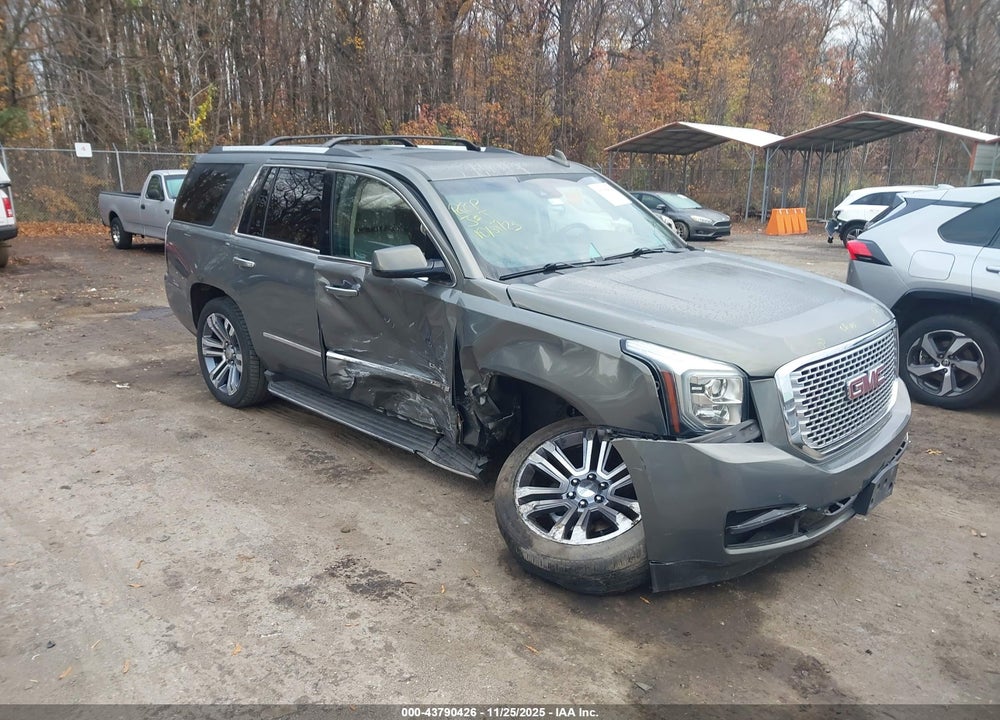 2017 GMC YUKON DENALI VIN: 1GKS2CKJXHR217237