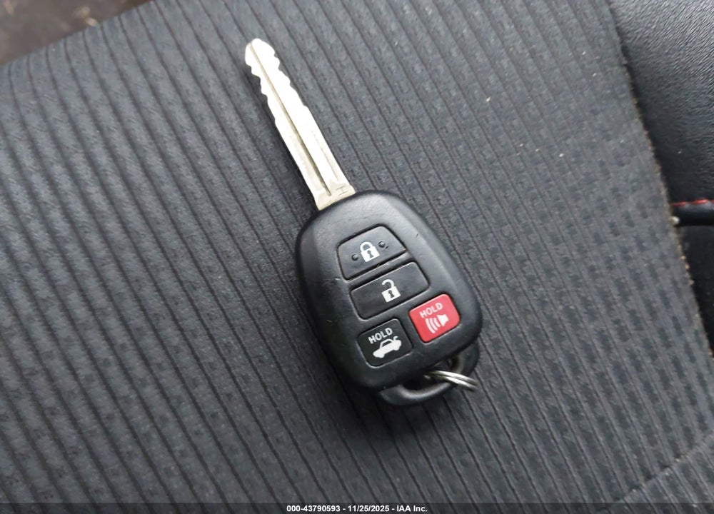 2016 TOYOTA CAMRY SE VIN: 4T1BF1FK1GU221871