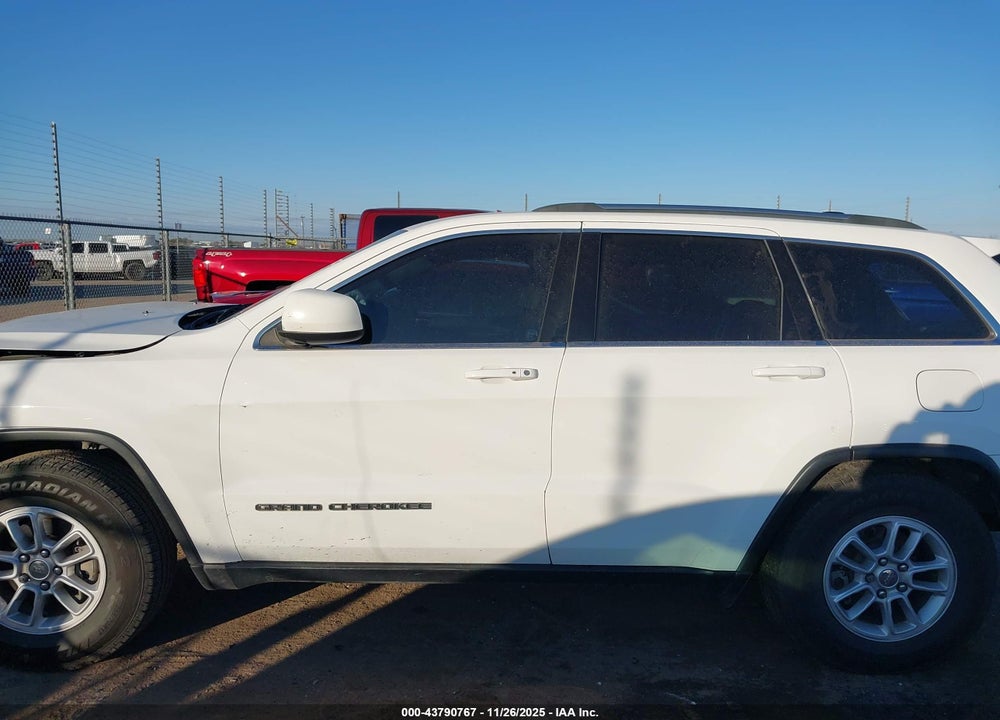 2019 JEEP GRAND CHEROKEE LAREDO E 4X2 VIN: 1C4RJEAG0KC833196