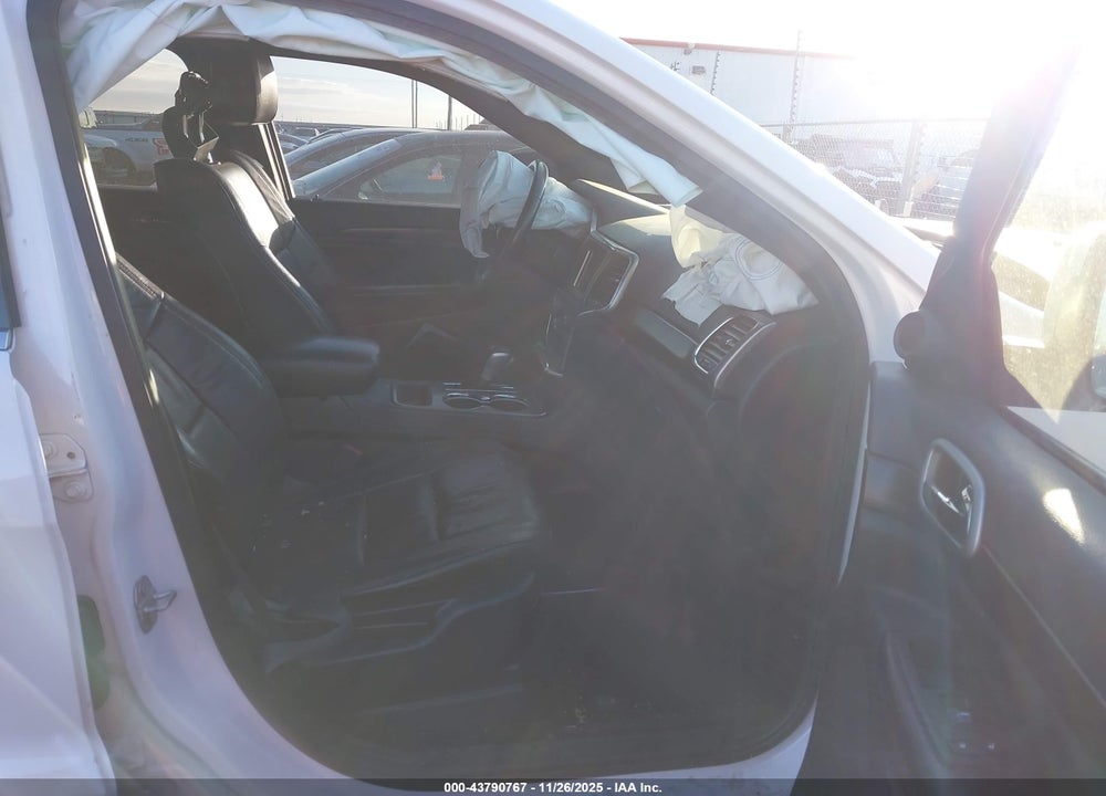 2019 JEEP GRAND CHEROKEE LAREDO E 4X2 VIN: 1C4RJEAG0KC833196