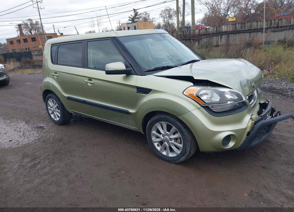 2013 KIA SOUL + VIN: KNDJT2A68D7601647