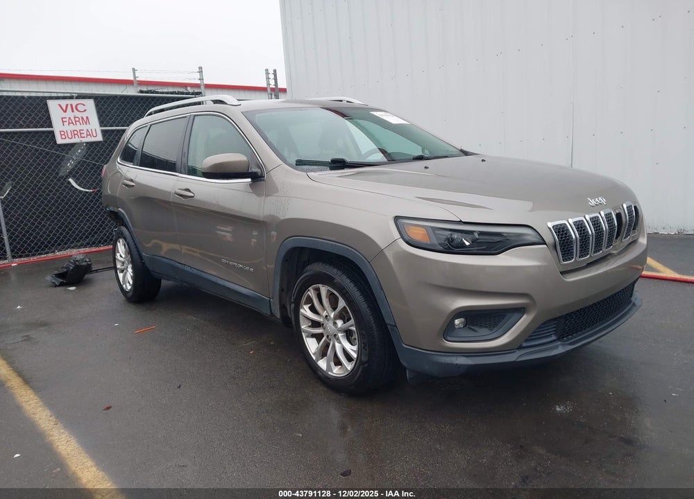 2019 JEEP CHEROKEE LATITUDE FWD VIN: 1C4PJLCB3KD159925