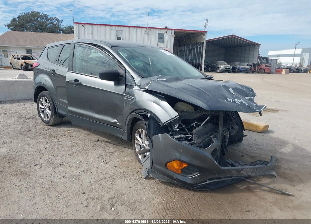2019 FORD ESCAPE S VIN: 1FMCU0F72KUA89826