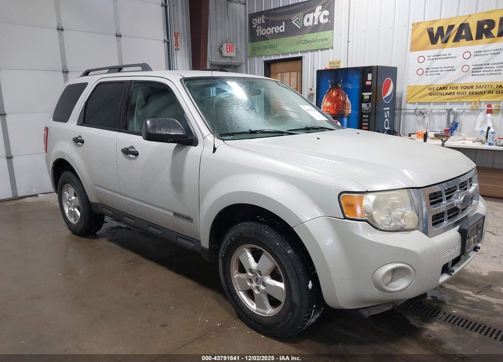 2008 FORD ESCAPE XLT VIN: 1FMCU93128KD56570
