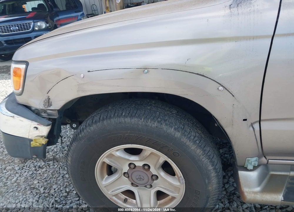 2002 TOYOTA 4RUNNER SR5 V6 VIN: JT3GN86R420253009