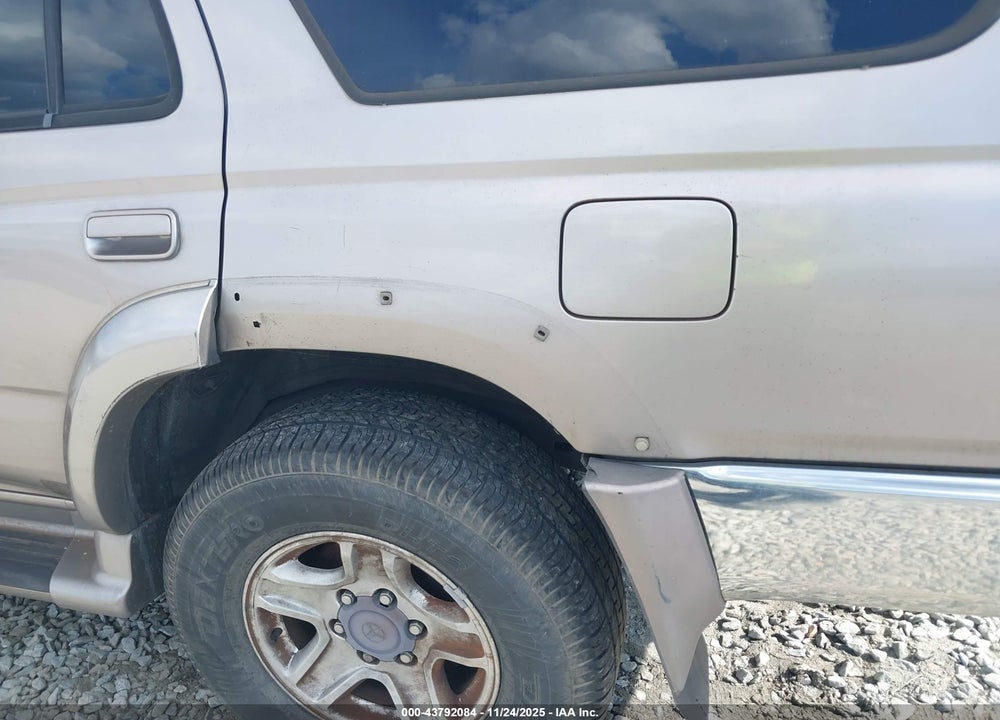 2002 TOYOTA 4RUNNER SR5 V6 VIN: JT3GN86R420253009