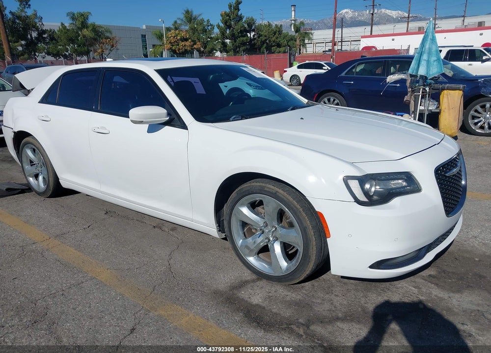 2015 CHRYSLER 300 300S VIN: 2C3CCABGXFH763124