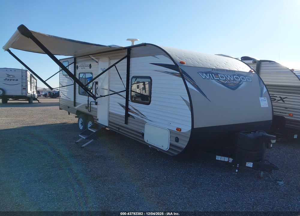 2018 FOREST RIVER 261BHXL WILDWOOD-TOW VIN: 4X4TWDB22J7359919